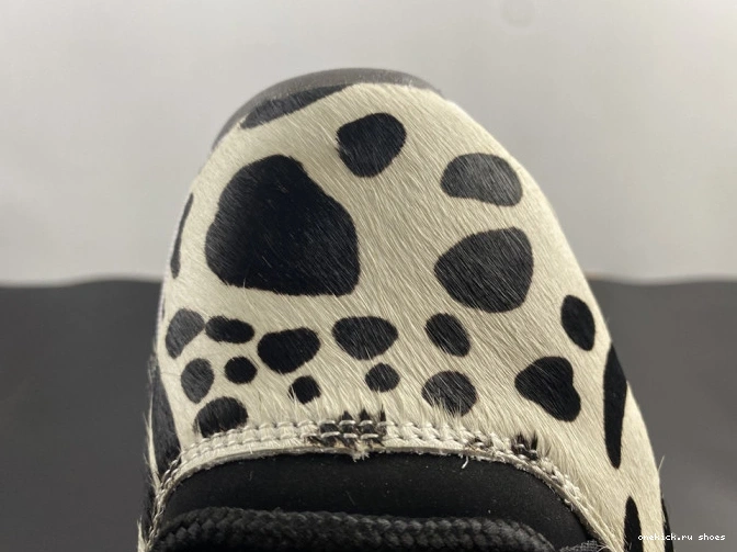 Rep 11 AR0715-010 ANIMAL AIR INSTINCT JORDAN 0629